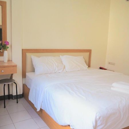 Nana Best Inn Hotel Makkasan Exterior foto