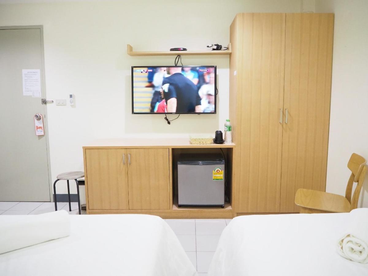 Nana Best Inn Hotel Makkasan Exterior foto