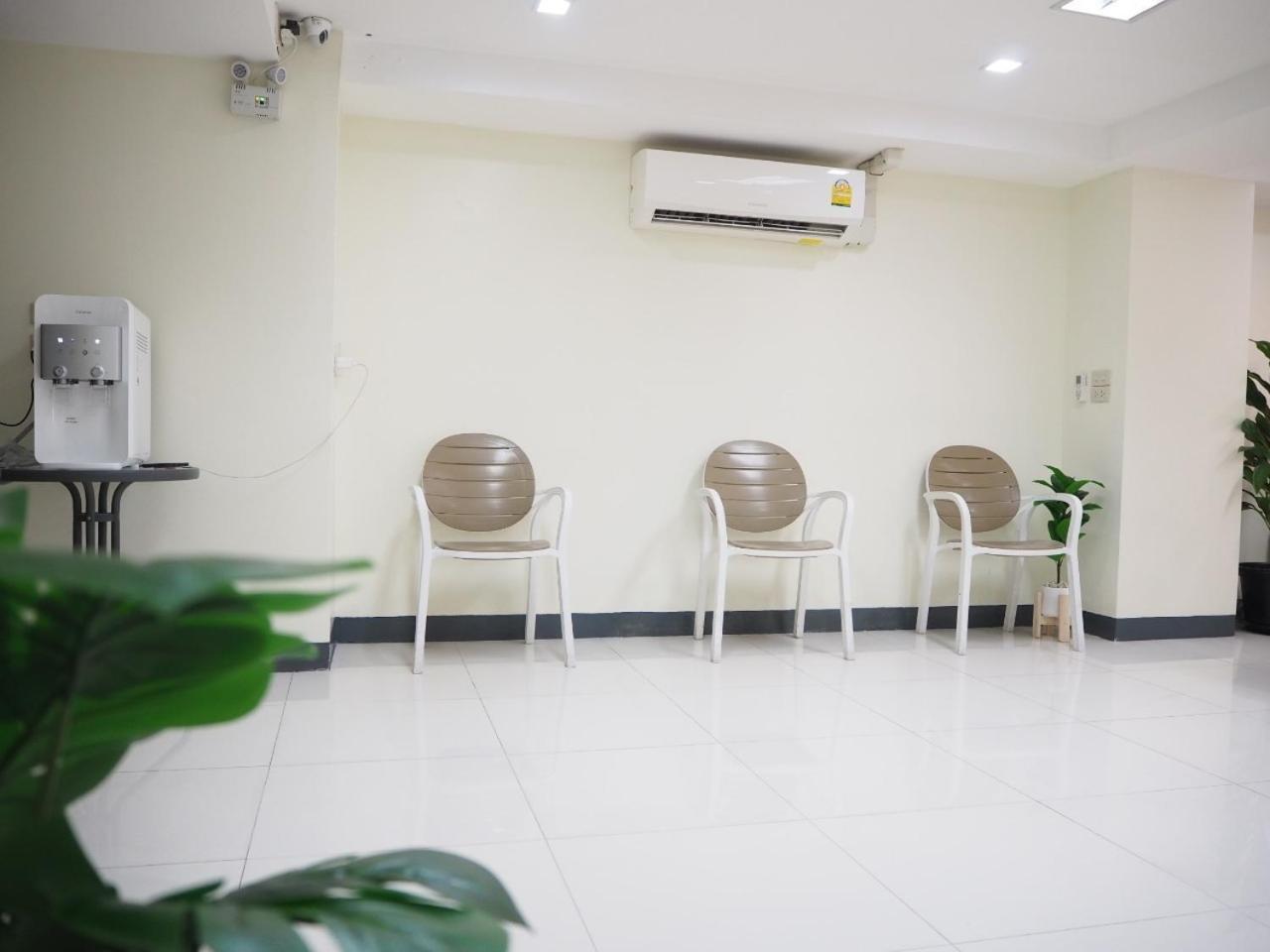 Nana Best Inn Hotel Makkasan Exterior foto