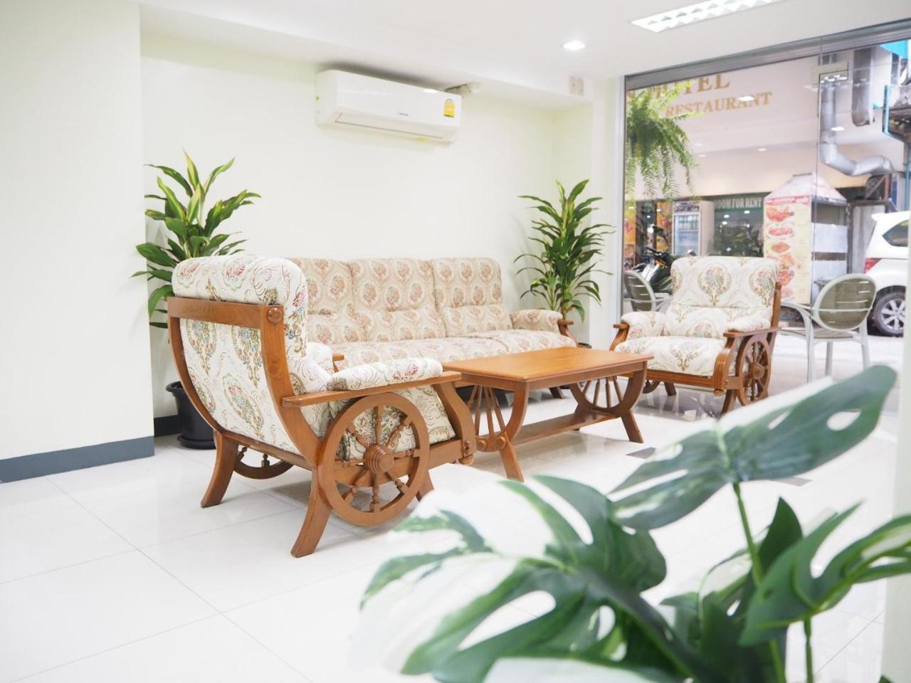 Nana Best Inn Hotel Makkasan Exterior foto
